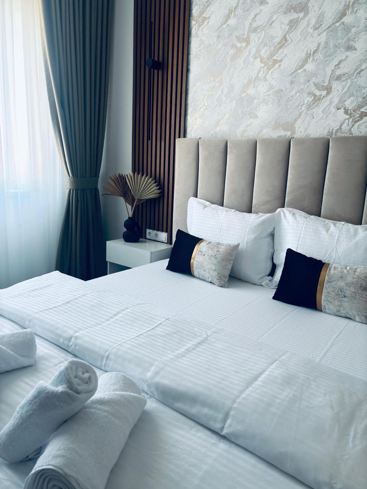 Diana Apartment *